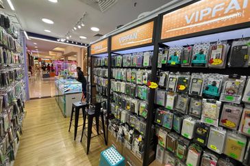 Summer mall Ground floor shop For Sale  