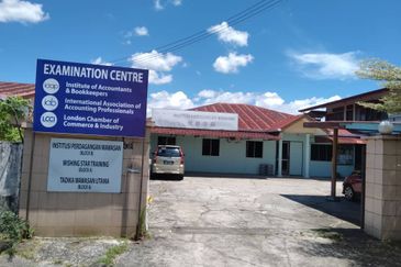 Hui Sing Old Folk House for Rent