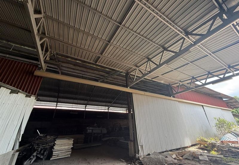 Bintawa Warehouse For rent 