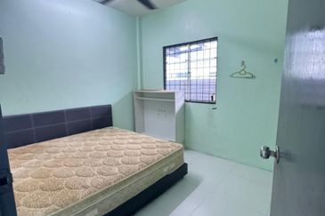 Single Storey Semi-D @ Stutong Baru For Rent