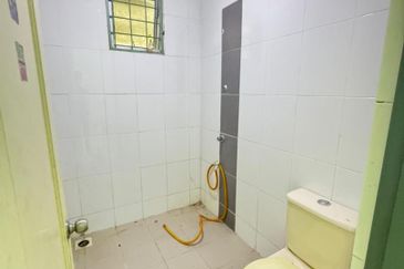 Single Storey Semi-D @ Stutong Baru For Rent