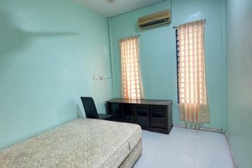 Single Storey Semi-D @ Stutong Baru For Rent