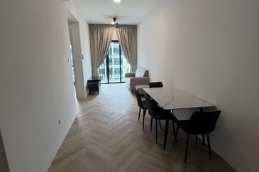 Upton Residence For Rent 