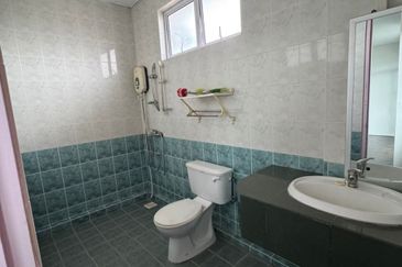 Taman Janting, Batu Kawa Double Storey Semi-D For Sale