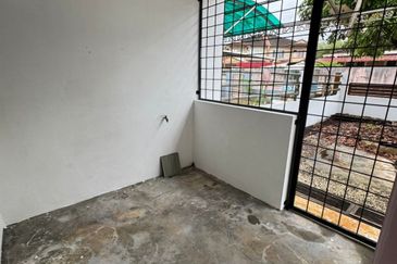 Taman Janting, Batu Kawa Double Storey Semi-D For Sale