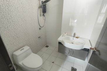 Tropic Condominiums For Rent