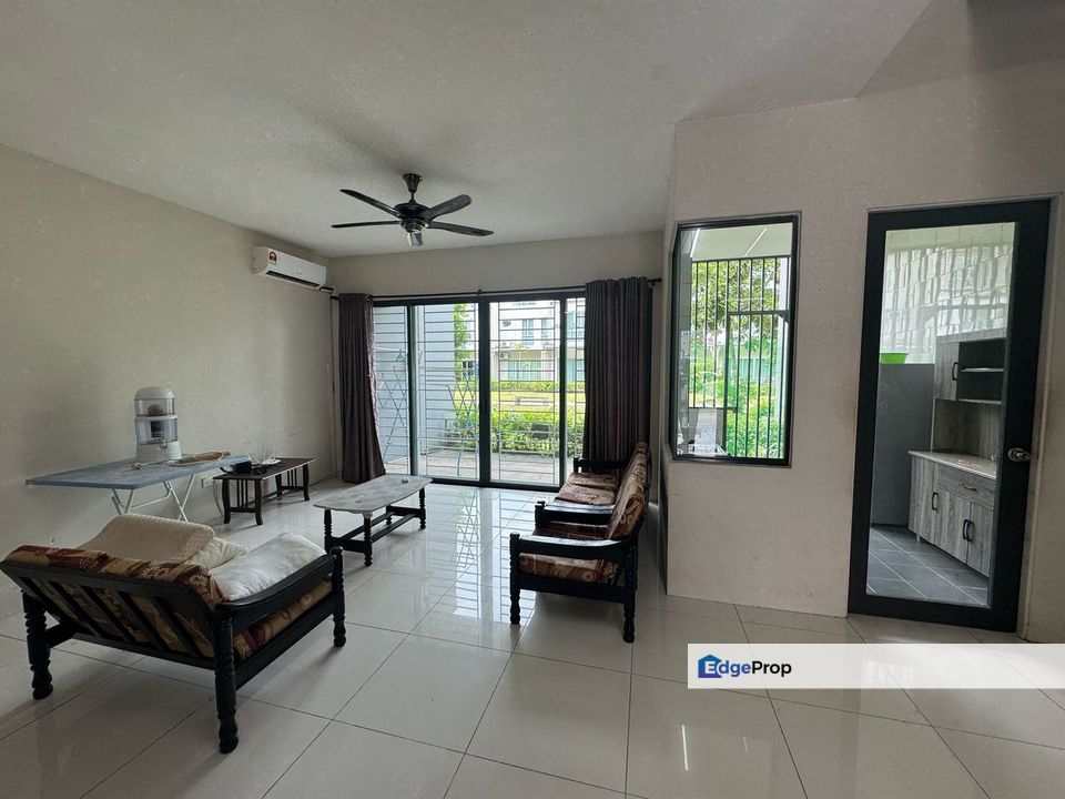 Academia Lane 3 Storey Terrace Intermediate For Sale, Sarawak, Kota Samarahan
