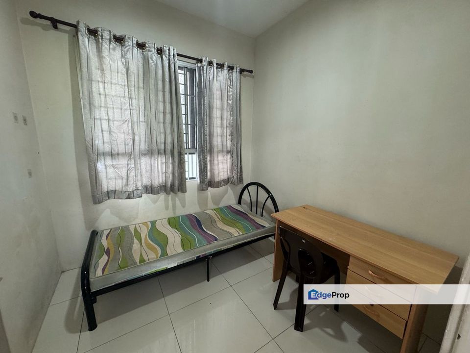 Academia Lane 3 Storey Terrace Intermediate For Sale, Sarawak, Kota Samarahan