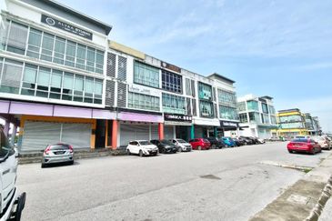 Matang Metrocity Shoplot For Rent
