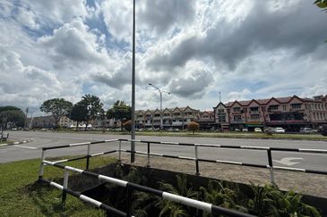 Matang hub Ground floor shop For rent 