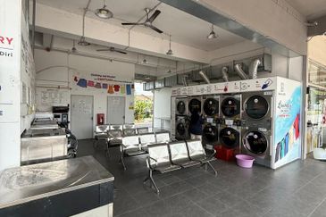 Matang hub Ground floor shop For rent 