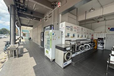 Matang hub Ground floor shop For rent 