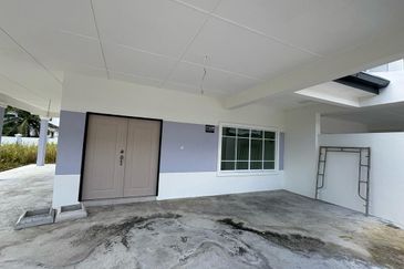 Double storey Terraced corner at Samarahan For Sale