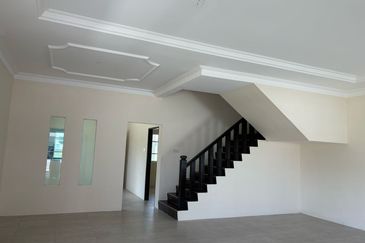 Double storey Terraced corner at Samarahan For Sale