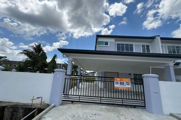 Double storey Terraced corner at Samarahan For Sale