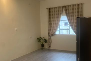 Samariang Semi Detached Single Storey House For Sale