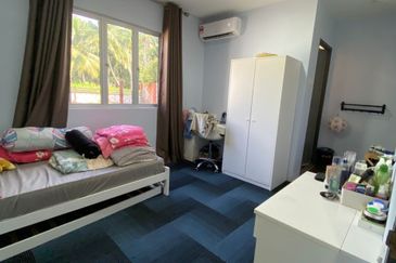 Samariang Semi Detached Single Storey House For Sale