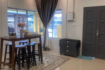 Samariang Semi Detached Single Storey House For Sale