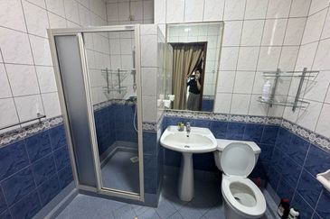 Village Grove Condominium