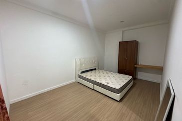 Village Grove Condominium