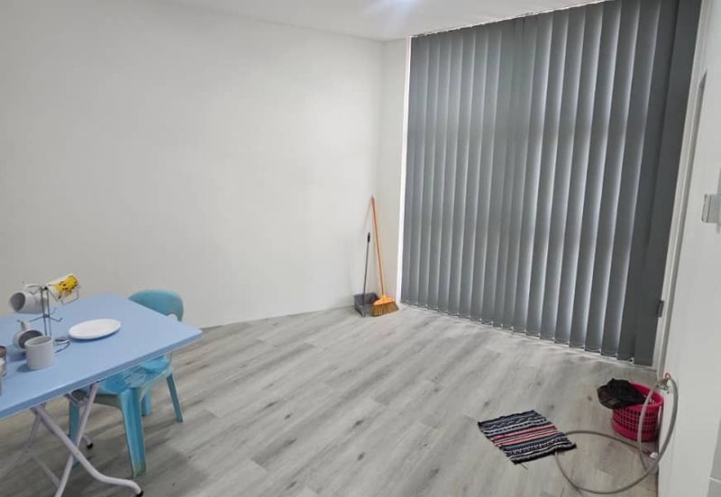 Northbank Shoplot For Rent