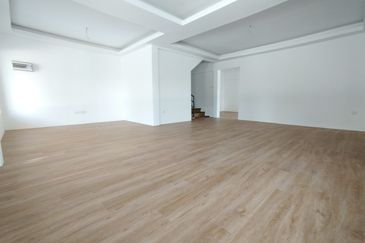 Stapok  Double Storey Semi Detached House For Sale