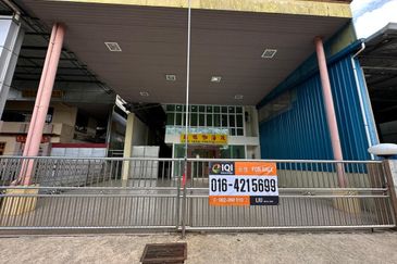 Batu Kawa Double Storey Semi-Detached Warehouse For Sale
