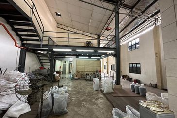 Batu Kawa Double Storey Semi-Detached Warehouse For Sale