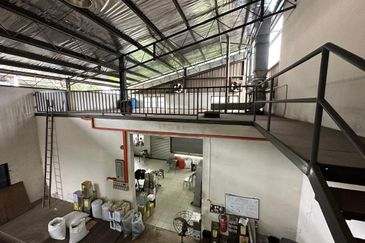 Batu Kawa Double Storey Semi-Detached Warehouse For Sale