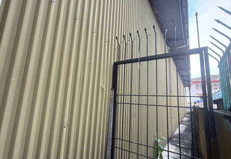 Jalan Chawan Warehouse for Rent