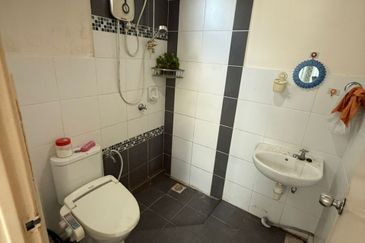 SkyVilla Condominium