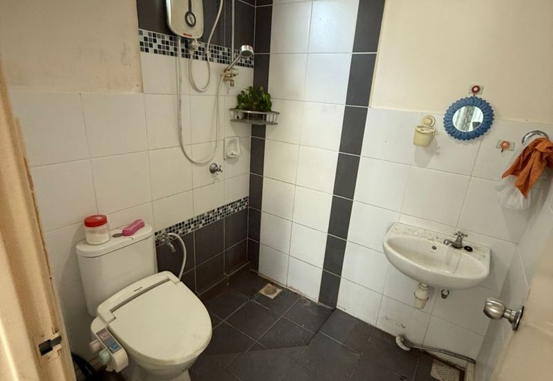 SkyVilla Condominium