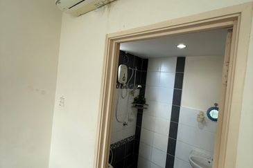 SkyVilla Condominium