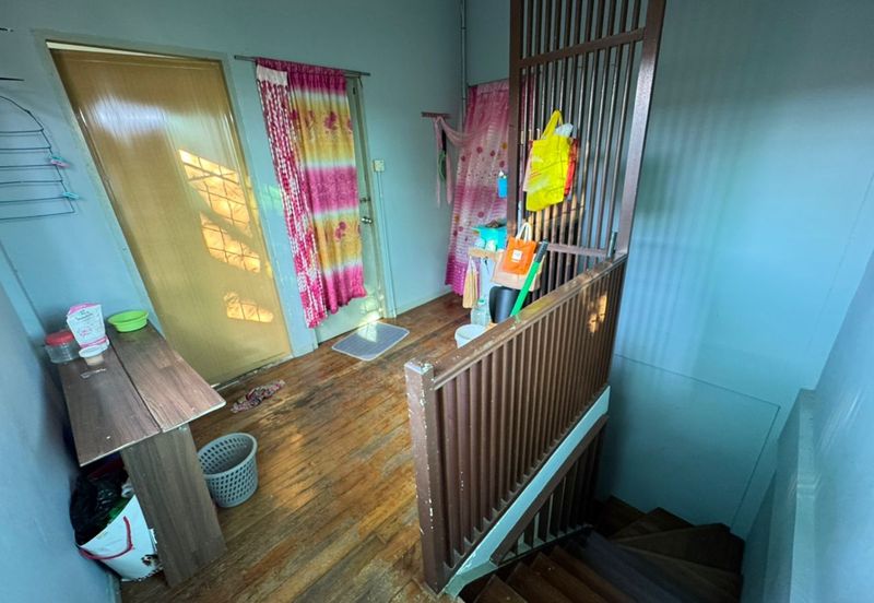 Double Storey Corner House At Sungai Maong Tengah For Sale