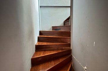 Double Storey Corner House At Sungai Maong Tengah For Sale