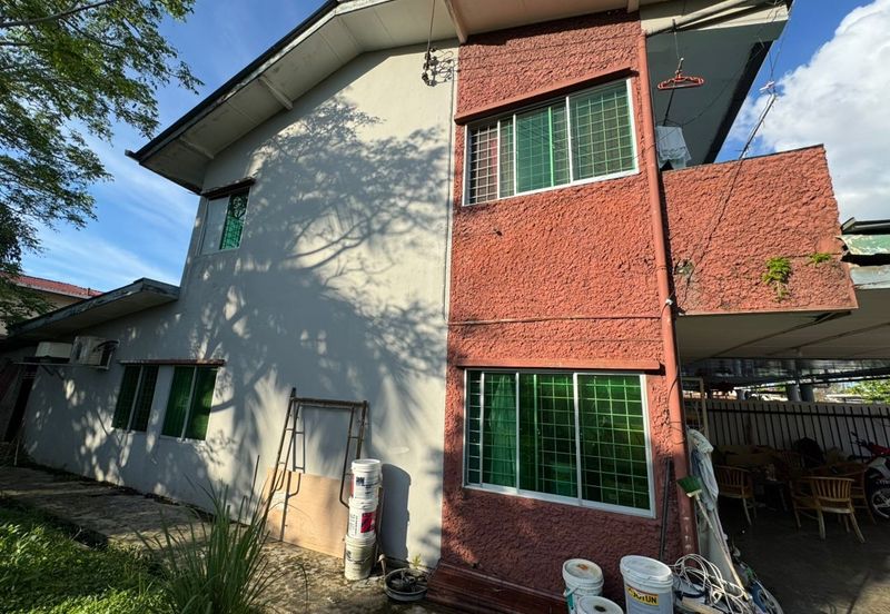 Double Storey Corner House At Sungai Maong Tengah For Sale