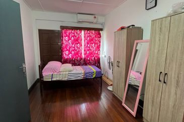 Kenyalang Double Storey Intermediate Terrace For Rent