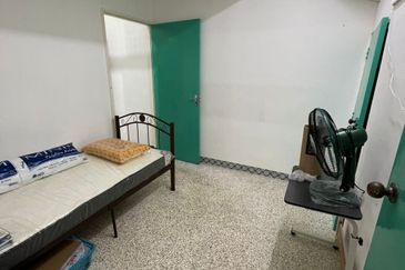 Kenyalang Double Storey Intermediate Terrace For Rent