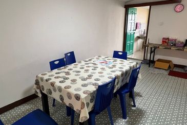 Kenyalang Double Storey Intermediate Terrace For Rent