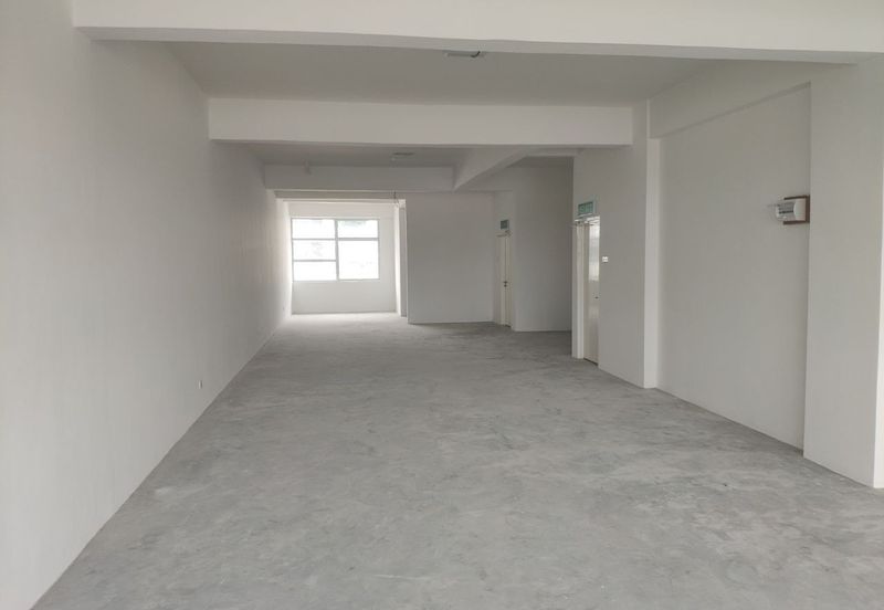 RH Park 9th Mile Ground Floor Shoplot For Rent