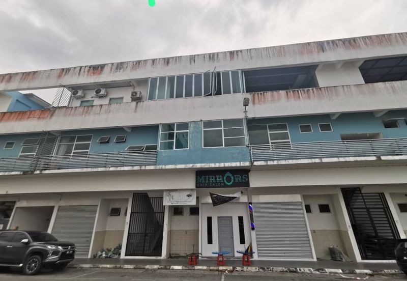 RH Park 9th Mile Ground Floor Shoplot For Rent