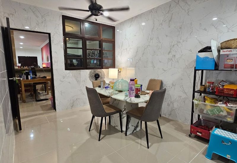 Stutong Double storey terrace corner For Sale