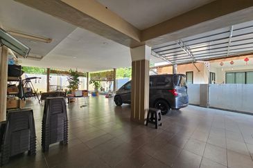 Stutong Double storey terrace corner For Sale