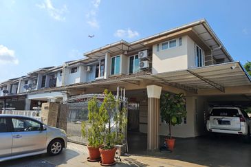 Stutong Double storey terrace corner For Sale
