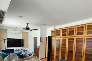 Stutong Double storey terrace corner For Sale