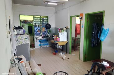 Pending Flat For Sale