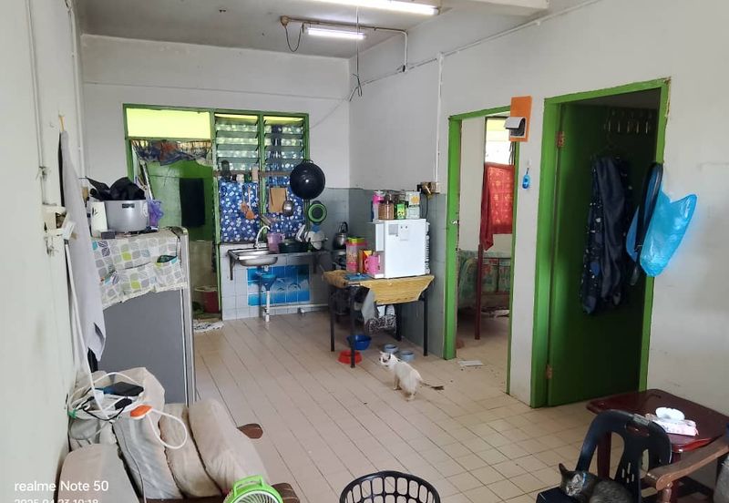 Pending Flat For Sale