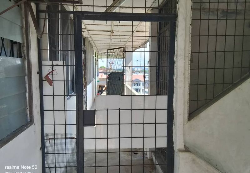 Pending Flat For Sale