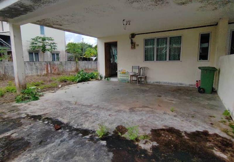 Siburan Double storey corner house For Sale