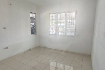 Moyan Double Storey Semi-D House For Sale